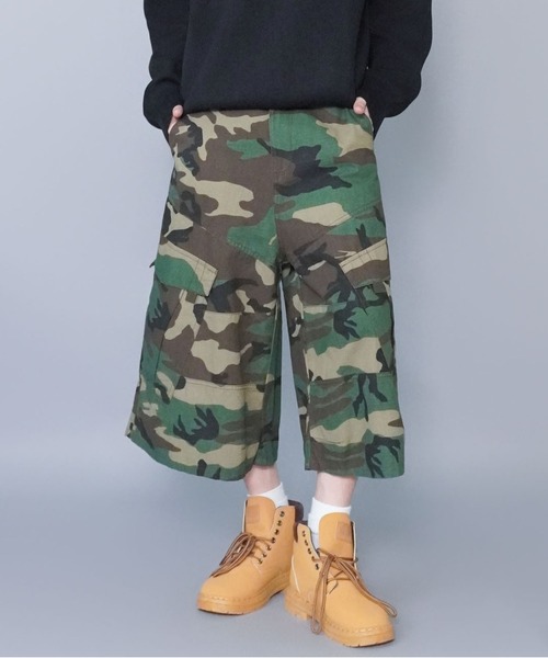 SPINNS(スピンズ)の「カモフラ柄ジョーツ/ロングハーフパンツ(その他パンツ・メンズ・カーキ・M)」の12枚目の写真