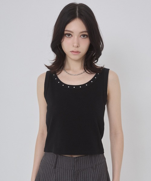 ENVYM（アンビー）の「スタッズポイントタンクトップ（タンクトップ・レディース・ホワイト/ブラック/オレンジ・FREE）」の4枚目の写真