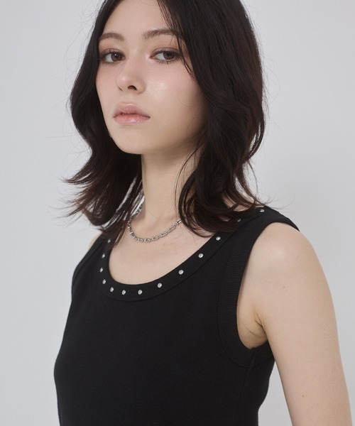 ENVYM（アンビー）の「スタッズポイントタンクトップ（タンクトップ・レディース・ホワイト/ブラック/オレンジ・FREE）」の8枚目の写真