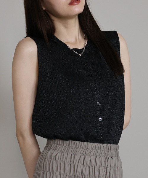 J by blue(ジェイバイブルー)の「ラメニットベスト(ベスト・レディース・ピンク/ベージュ/ブラック・MEDIUM)」の17枚目の写真
