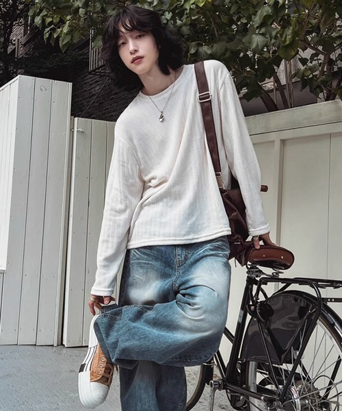 NOWLE(ノウル)の「【NOWLE】ベルベット ラウンドネック ロングスリーブ Tシャツ(Tシャツ/カットソー・メンズ・グレー/オフホワイト・LARGE/X-LARGE/MEDIUM)」の8枚目の写真