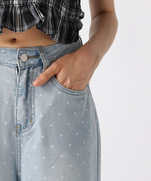 FOREVER 21（フォーエバー トゥエンティーワン）の「【2025SS】ドット柄デニムパンツ（デニムパンツ・レディース・ブルー/ブラック・SMALL/MEDIUM）」の22枚目の写真