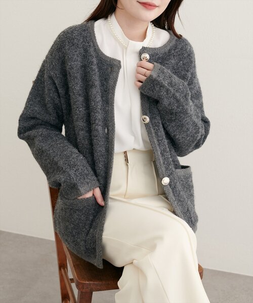 natural couture（ナチュラルクチュール）の「【WEB限定】ふわもっちりニットジャケット（ノーカラージャケット・レディース・オフホワイト/チャコールグレー/ベージュ/ネイビー・FREE）」の12枚目の写真