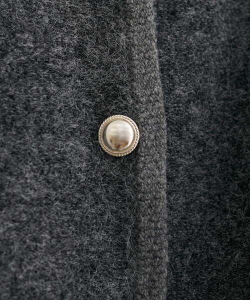 natural couture（ナチュラルクチュール）の「【WEB限定】ふわもっちりニットジャケット（ノーカラージャケット・レディース・オフホワイト/チャコールグレー/ベージュ/ネイビー・FREE）」の17枚目の写真