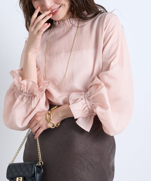 La boutique BonBon(ラブティックボンボン)の「【お上品映え】キャンディスリーブセミシアーブラウス(シャツ/ブラウス・レディース・ホワイト/ピンク・FREE)」の2枚目の写真