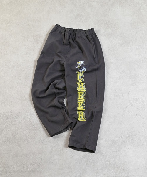 MARKEY'S(マーキーズ)の「カレッジスウェットパンツ(スウェットパンツ・キッズ・レッド/ホワイト系その他/グリーン/チャコール・100/130/120/95/90/80/110/150/140)」の2枚目の写真
