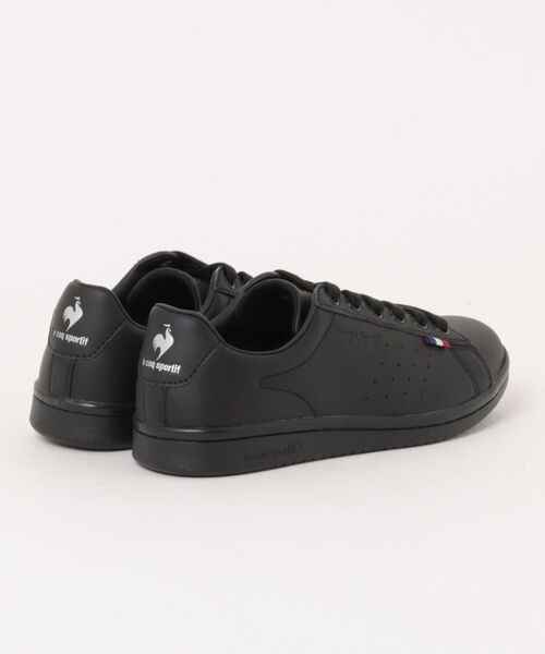 le coq sportif（ルコックスポルティフ）の「《le coq sportif》ﾗ ﾛｰﾗﾝ SL/LA ROLAND SL（スニーカー・レディース・ブラック・23.0cm/23.5cm/24.0cm/24.5cm/25.0cm/25.5cm/26.0cm/26.5cm/27.0cm/27.5cm/28.0cm/22.5cm）」の2枚目の写真