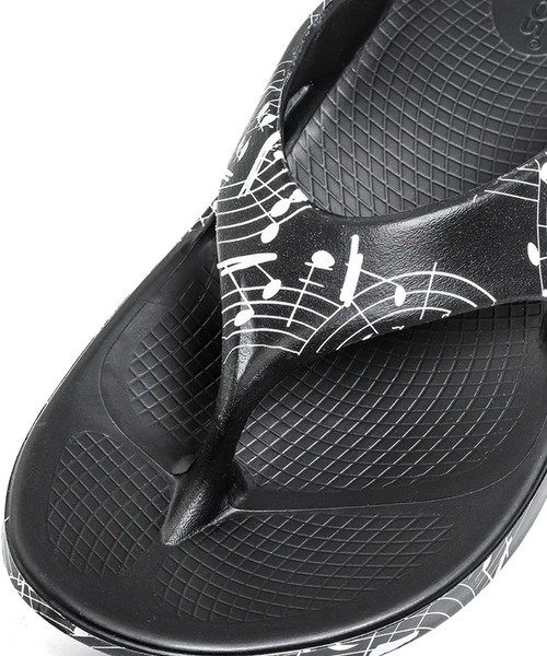 TAKAHIROMIYASHITATheSoloIst.(タカヒロミヤシタザソロイスト)の「TAKAHIROMIYASHITATheSoloIst./タカヒロミヤシタザソロイスト.× OOFOS/ウーフォス OORIGINAL LIMITED UNISEX-SOLOIST BLACK サンダル(サンダル・メンズ・ブラック/ブラック系・US7/US10/US9/US8)」の12枚目の写真