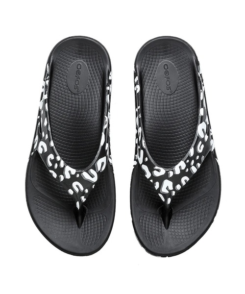 TAKAHIROMIYASHITATheSoloIst.(タカヒロミヤシタザソロイスト)の「TAKAHIROMIYASHITATheSoloIst./タカヒロミヤシタザソロイスト.× OOFOS/ウーフォス OORIGINAL LIMITED UNISEX-SOLOIST BLACK サンダル(サンダル・メンズ・ブラック/ブラック系・US7/US10/US9/US8)」の14枚目の写真