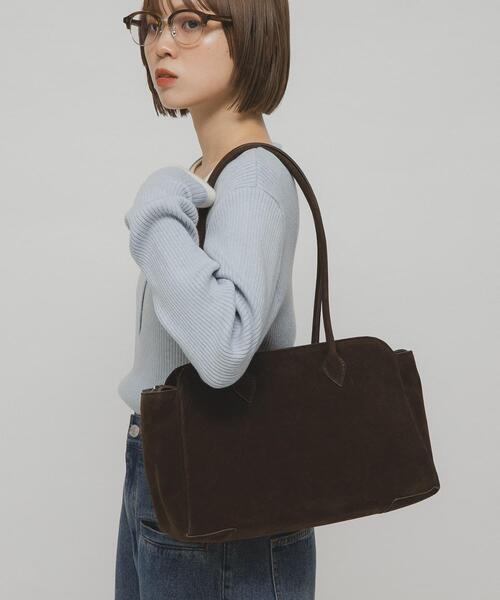 KBF(ケイビーエフ)の「ロングショルダーボストンBAG(ボストンバッグ・レディース・ダークブラウン/キャメル・ONE)」の1枚目の写真