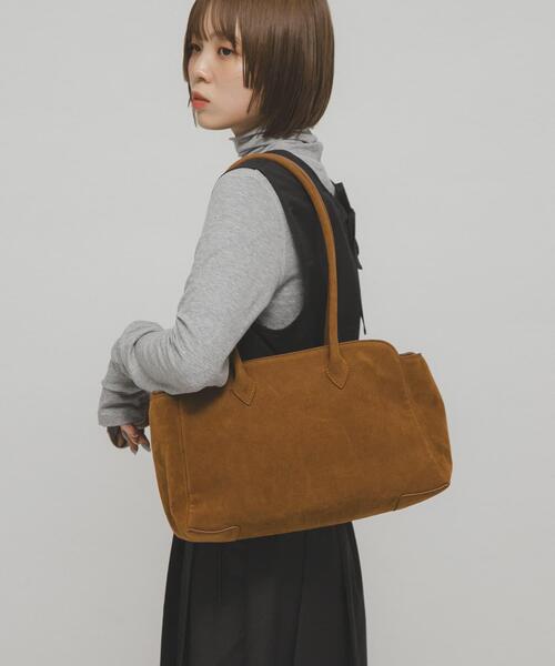 KBF(ケイビーエフ)の「ロングショルダーボストンBAG(ボストンバッグ・レディース・ダークブラウン/キャメル・ONE)」の5枚目の写真