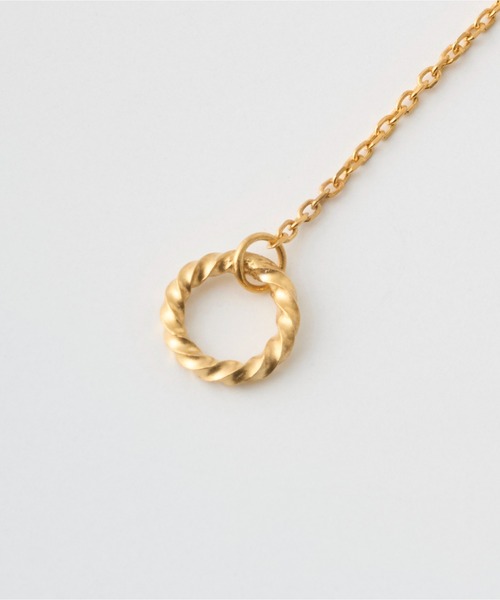 Juha(ユハ)の「PIERCE - CHAIN - GOLD(ピアス(片耳用)・メンズ・ゴールド・FREE)」の3枚目の写真