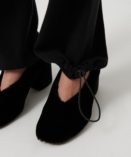 ATTISESSION（アティセッション）の「＜ATTISESSION＞ニット コード パンツ（その他パンツ・レディース・ブラック/ベージュ・36/38）」の4枚目の写真