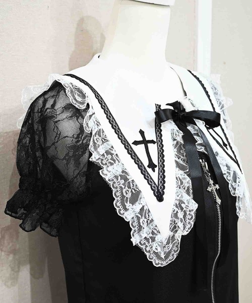 MA*RS(アメーバーマーズ)の「アーム付きクロス刺繍ブラウス(シャツ/ブラウス・レディース・ホワイト/ブラック・FREE)」の6枚目の写真