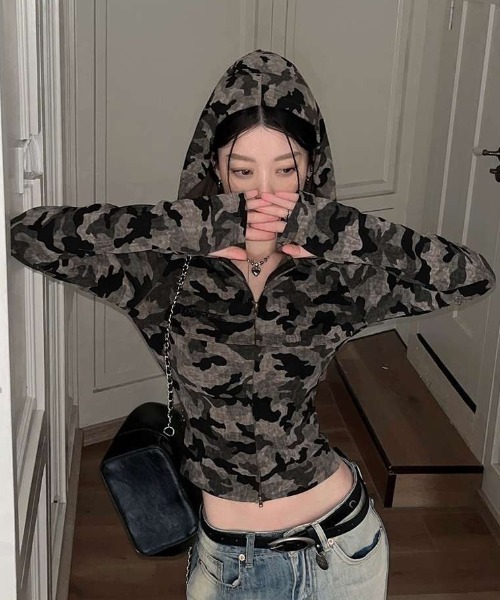 セール】【25年秋冬新作】迷彩柄 ショート丈ダブルジップパーカー