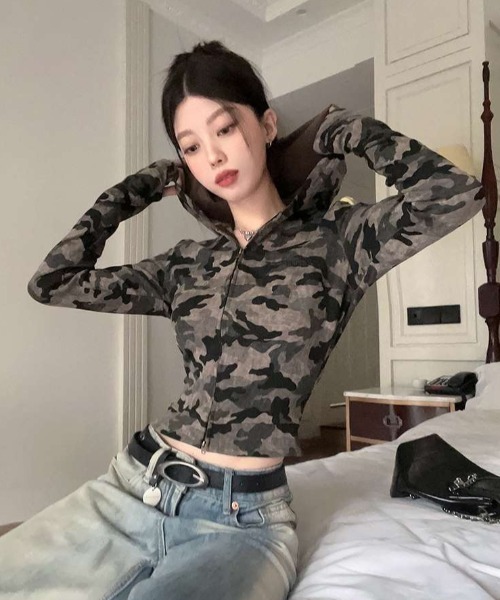 セール】【25年秋冬新作】迷彩柄 ショート丈ダブルジップパーカー