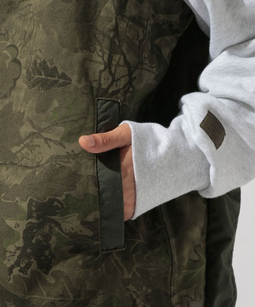 niko and...（ニコアンド）の「【NATOKii(ネイトゥーキー)】ハンティングポケットベスト（ベスト・メンズ・キャメル/カーキ・MEDIUM/LARGE）」の14枚目の写真