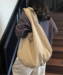 lit.Cy（リットシー）の「ソフトナイロン スリングトートバッグ（トートバッグ）」