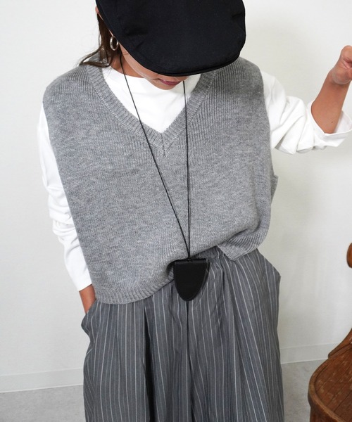 gossara（ゴサラ）の「バルキーニットベスト（ベスト・レディース・モカ/グレー/ベージュ・FREE）」の2枚目の写真