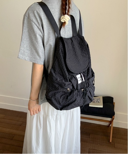 gossip！ロサンゼルス（ゴシップロサンゼルス）の「Y2K  レトロ チェック柄マルチポケットリュック 【A4収納可能】（バックパック/リュック・レディース・チェック/ブラック・FREE）」の8枚目の写真
