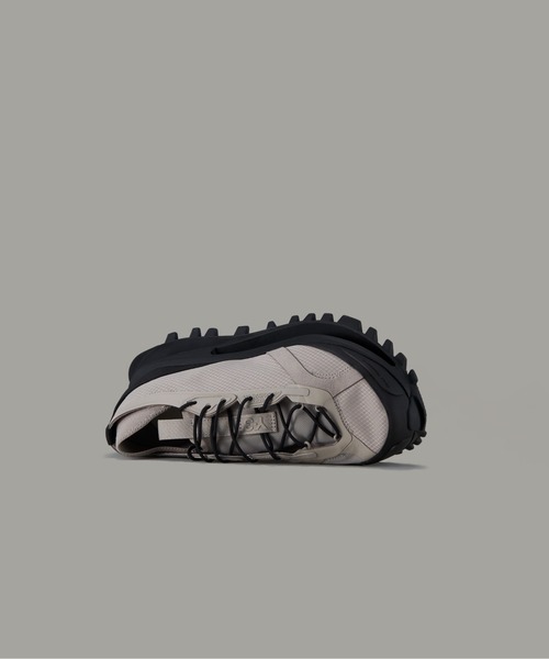 Y-3(ワイスリー)の「Y-3 S-GENDO TRAIL(スニーカー・メンズ・ライトブラウン・29.0cm/28.0cm/27.5cm/27.0cm/26.5cm/26.0cm/25.5cm/24.5cm/23.5cm/28.5cm/25.0cm/24.0cm/23.0cm/22.5cm/29.5cm)」の3枚目の写真