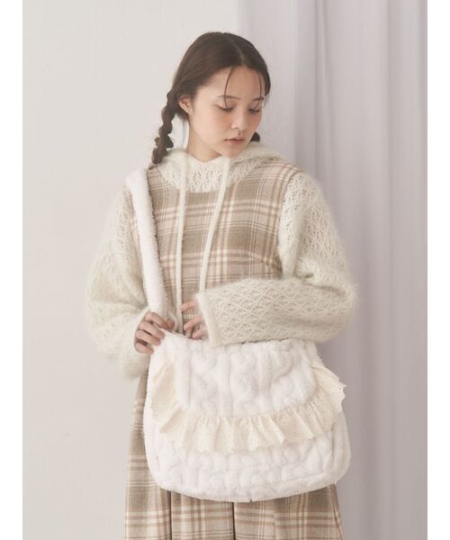 merry jenny（メリージェニー）の「もふもふケーブルショルダーバッグ（ショルダーバッグ・レディース・ベージュ/オフホワイト・FREE）」の11枚目の写真