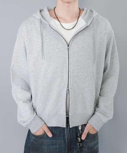 SPINNS（スピンズ）の「短丈ダブルジップパーカー/プレーン/無地/カモフラージュ/ショート丈（パーカー・メンズ・ブラック系その他/杢グレー/グレー系その他/ピンク系その他/ウッドランド・ONESIZE）」の18枚目の写真