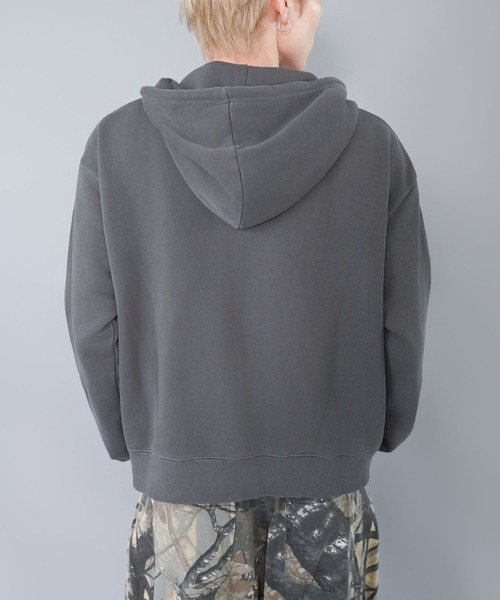 SPINNS（スピンズ）の「短丈ダブルジップパーカー/プレーン/無地/カモフラージュ/ショート丈（パーカー・メンズ・ブラック系その他/杢グレー/グレー系その他/ピンク系その他/ウッドランド・ONESIZE）」の20枚目の写真