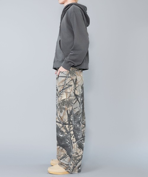 SPINNS（スピンズ）の「短丈ダブルジップパーカー/プレーン/無地/カモフラージュ/ショート丈（パーカー・メンズ・ブラック系その他/杢グレー/グレー系その他/ピンク系その他/ウッドランド・ONESIZE）」の16枚目の写真