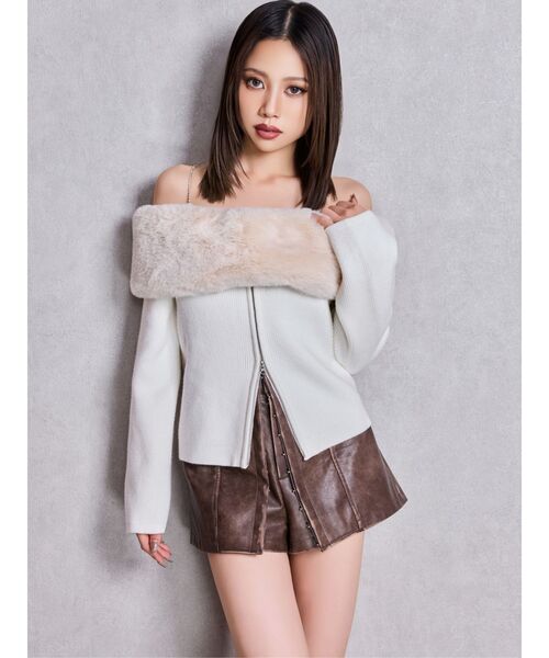 GYDA（ジェイダ）の「エコファーオフショルチェーンbijouニットトップス（ニット/セーター・レディース・オフホワイト/ブラック・FREE）」の7枚目の写真