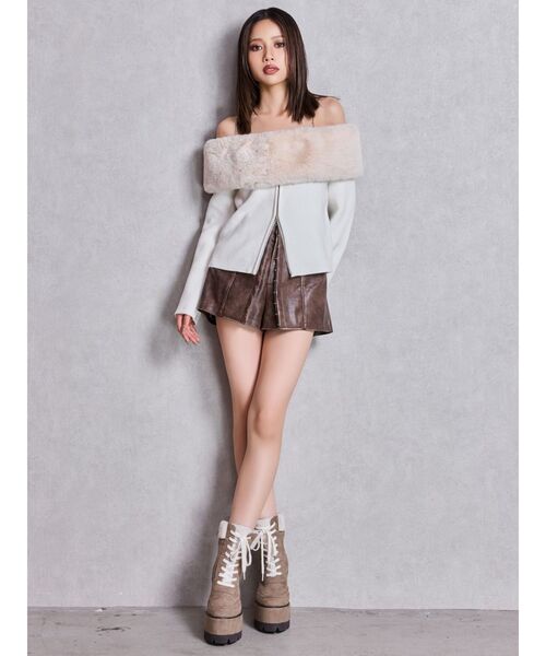 GYDA（ジェイダ）の「エコファーオフショルチェーンbijouニットトップス（ニット/セーター・レディース・オフホワイト/ブラック・FREE）」の9枚目の写真