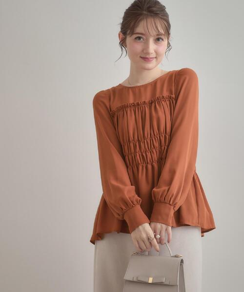 couture brooch（クチュールブローチ）の「【マシンウォッシャブル・きれいめ・通勤】シャーリングチュニックブラウス（シャツ/ブラウス・レディース・レンガ/ブラック/ナチュラル・36/38/40/42）」の22枚目の写真