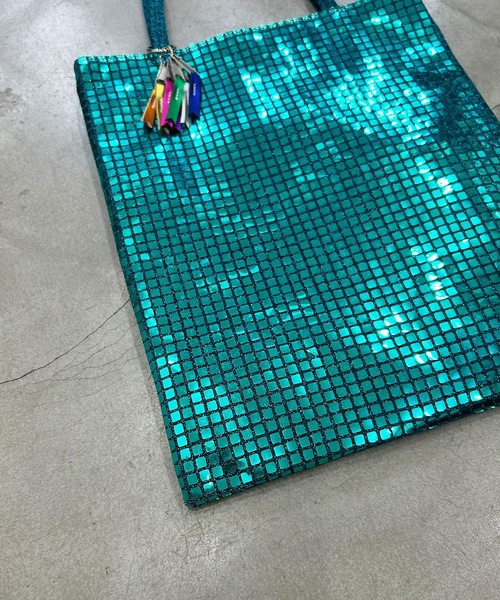 COMMON WARE（コモンウェアー）の「EM:cheek チーク disc tote/ディスコ トート（ショルダーバッグ・レディース・ブルー/シルバー/ゴールド/グリーン/ブラック・FREE）」の9枚目の写真