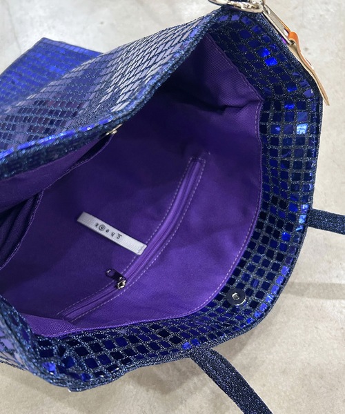 COMMON WARE（コモンウェアー）の「EM:cheek チーク disc tote/ディスコ トート（ショルダーバッグ・レディース・ブルー/シルバー/ゴールド/グリーン/ブラック・FREE）」の19枚目の写真