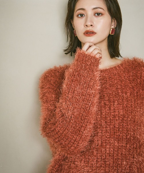 LAKOLE(ラコレ)の「シャギーニットプルオーバー / 591249(ニット/セーター・レディース・アイボリー/グレー/テラコッタ/ネイビー/イエロー・FREE)」の11枚目の写真