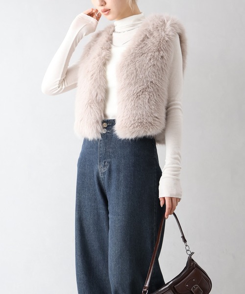 SpRay（スプレイ）の「エコファーショートベスト（ベスト・レディース・アイボリー/グレー/ブラック/グレイッシュベージュ・FREE）」の10枚目の写真