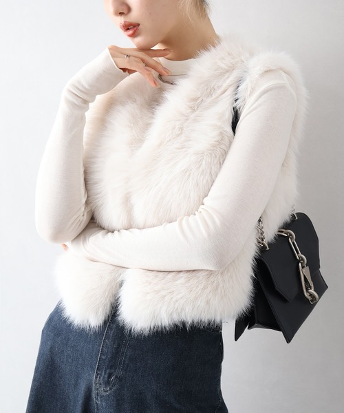 SpRay（スプレイ）の「エコファーショートベスト（ベスト・レディース・アイボリー/グレー/ブラック/グレイッシュベージュ・FREE）」の14枚目の写真