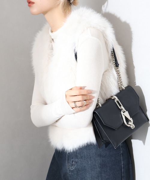 SpRay（スプレイ）の「エコファーショートベスト（ベスト・レディース・アイボリー/グレー/ブラック/グレイッシュベージュ・FREE）」の19枚目の写真