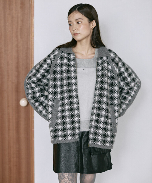 Firsthand（ファーストハンド）の「Firsthand/ファーストハンド ウール混 ガンクラブ チェック ニット ジップ ブルゾン（カーディガン/ボレロ・レディース・ブラウン/グレー・FREE）」の2枚目の写真