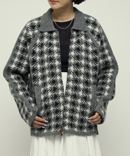 Firsthand（ファーストハンド）の「Firsthand/ファーストハンド ウール混 ガンクラブ チェック ニット ジップ ブルゾン（カーディガン/ボレロ・レディース・ブラウン/グレー・FREE）」の21枚目の写真