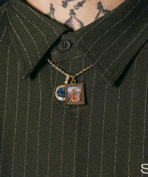 Subciety(サブサエティ)の「Epoxy brass necklace(ネックレス・メンズ・ゴールド・FREE)」の1枚目の写真
