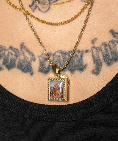 Subciety(サブサエティ)の「Epoxy brass necklace(ネックレス・メンズ・ゴールド・FREE)」の17枚目の写真