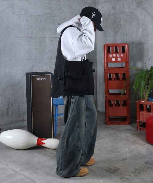 ILL'S(イルズ)の「AW ウォッシュド バレルレッグ デニムパンツ メンズ レディース ユニセックス 【ILL'S】(デニムパンツ・メンズ・ブルー・L/M)」の22枚目の写真