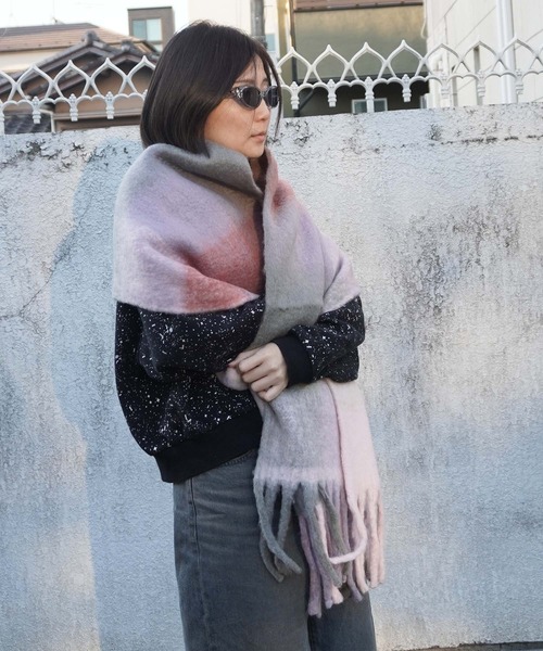 GLOBAL FORME CONCRETE(グローバルフォルムコンクリート)の「PANKAJ/ECHARPE チェック柄 マフラー(マフラー・レディース・グリーン系その他/オレンジ系その他/イエロー系その他/ピンク系その他・FREE)」の3枚目の写真