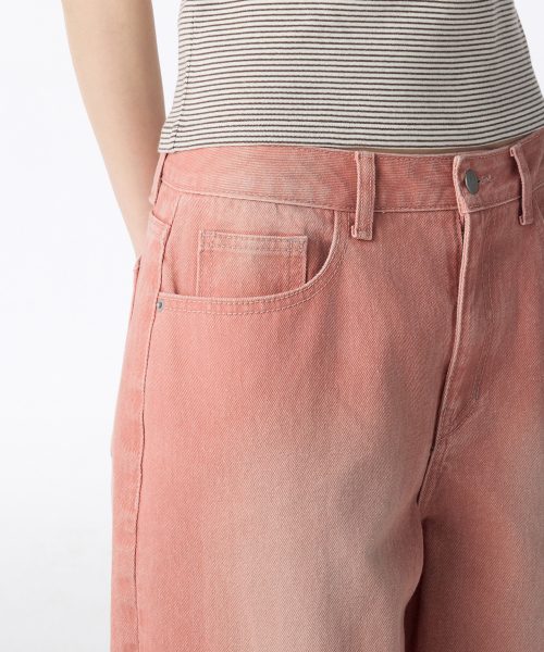 MUSINSA STANDARD WOMAN（ムシンサスタンダードウーマン）の「ウィメンズピグメントワイドデニムパンツ[コーラルピンク]（デニムパンツ・レディース・その他・24/25/26/27/28/29/30）」の4枚目の写真