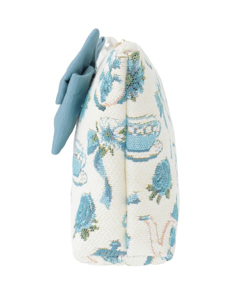 Maison de FLEUR（メゾンドフルール）の「ティーカップ柄ゴブランポーチ（ポーチ・レディース・オフホワイト・FREE）」の2枚目の写真