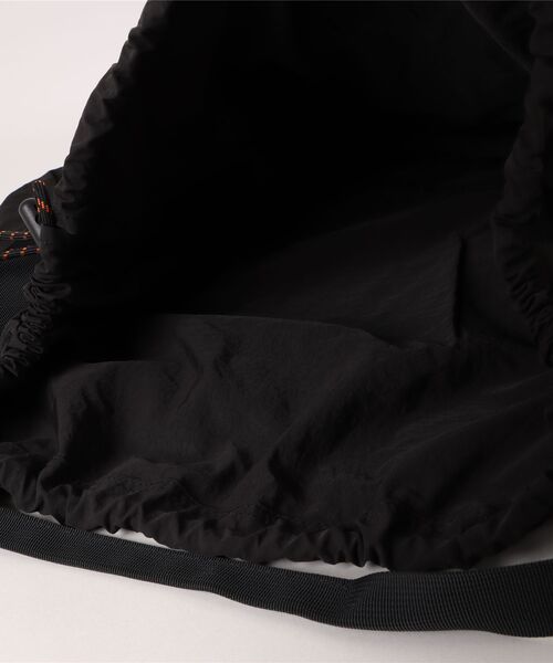 UNIVERSAL OVERALL（ユニバーサルオーバーオール）の「【UNIVERSAL OVERALL】シンゲンブドウバッグ (L) UVO-189（ハンドバッグ・レディース・グレイッシュベージュ/ベージュ/ダークオリーブ/ブラック・FREE）」の6枚目の写真