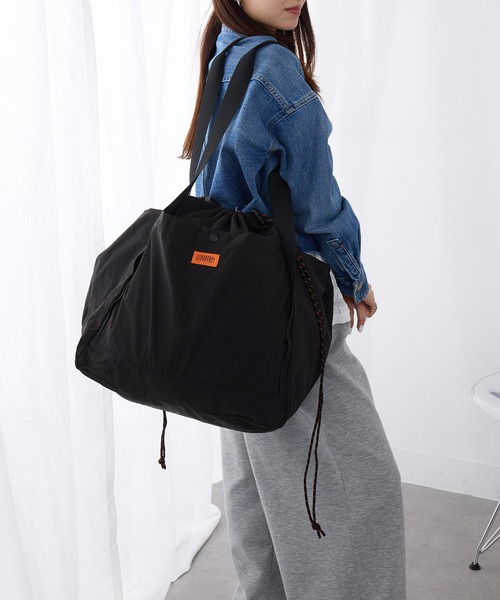 UNIVERSAL OVERALL（ユニバーサルオーバーオール）の「【UNIVERSAL OVERALL】シンゲンブドウバッグ (L) UVO-189（ハンドバッグ・レディース・グレイッシュベージュ/ベージュ/ダークオリーブ/ブラック・FREE）」の2枚目の写真