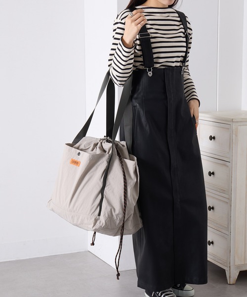 UNIVERSAL OVERALL（ユニバーサルオーバーオール）の「【UNIVERSAL OVERALL】シンゲンブドウバッグ (L) UVO-189（ハンドバッグ・レディース・グレイッシュベージュ/ベージュ/ダークオリーブ/ブラック・FREE）」の8枚目の写真