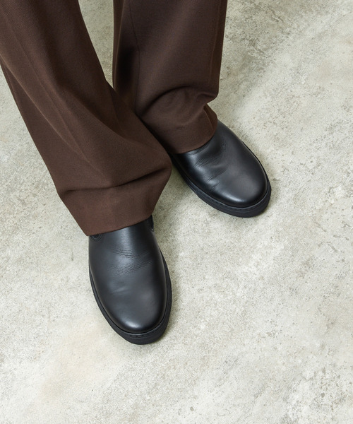 PADRONE（パドローネ）の「PADRONE パドローネ / Ex. SIDE GORE SHOES 別注サイドゴアスリッポンシューズ / PA7043-2005（ドレスシューズ・メンズ・ブラック・40/41/42）」の2枚目の写真